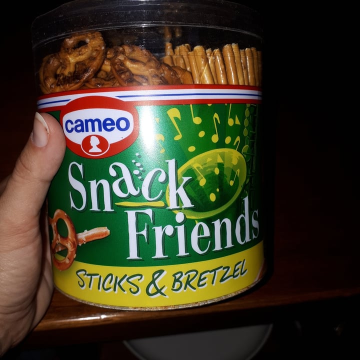 photo of Cameo Snack friends shared by @paolinasw on  01 Nov 2021 - review