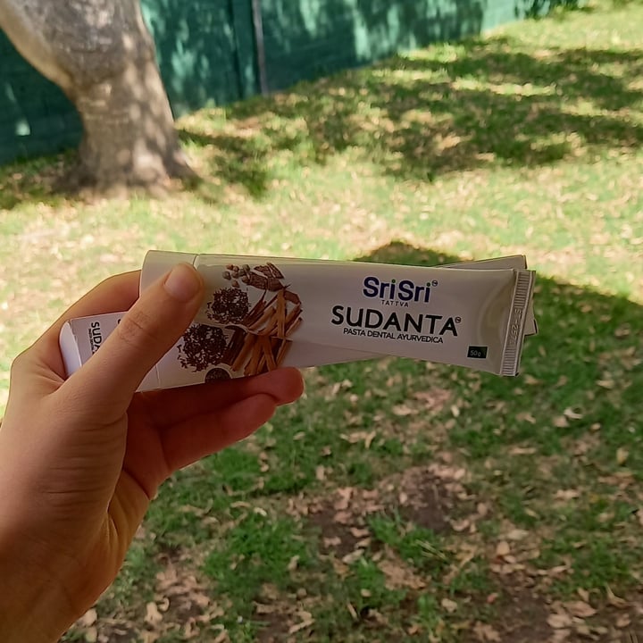 review photo of SriSri Tattva Pasta Dental Ayurvédica Sudanta shared by @caroyebra on 25 Feb 2021 - review
