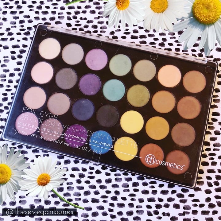 review photo of BH Cosmetics Foil Eyes 28 Color Eyeshadow Palette shared by @theseveganbones on 20 Feb 2021 - review