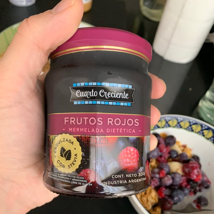 photo of Cuarto Creciente Mermelada de frutos rojos shared by @foodfigthers on  12 Oct 2020 - review