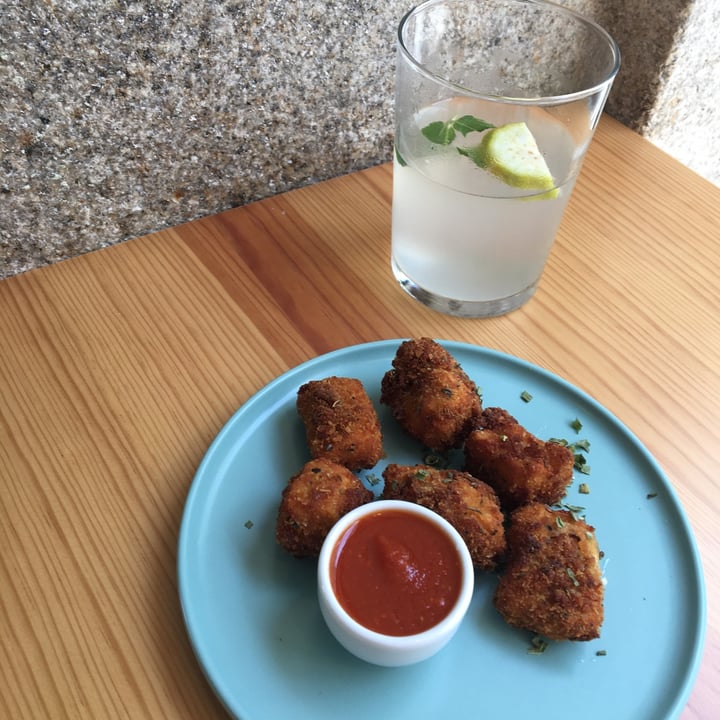 photo of Kind Kitchen Tofu Nuggets shared by @mariaperes on  23 Sep 2020 - review