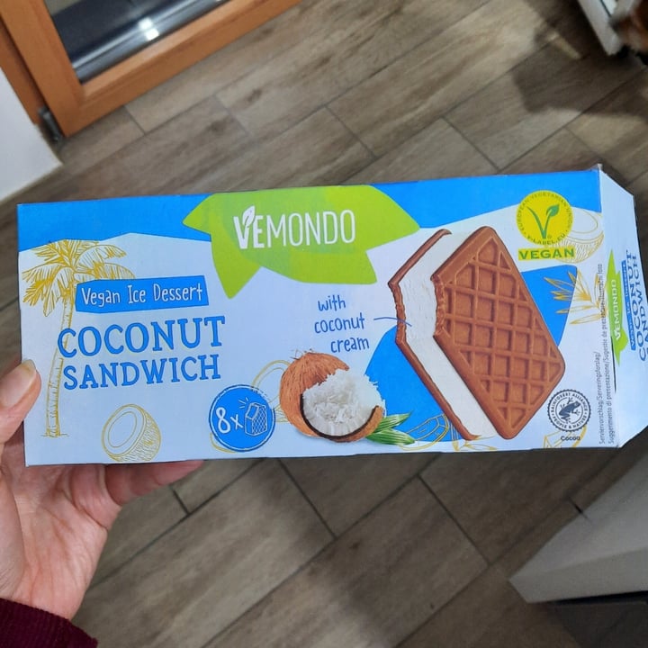 photo of Vemondo Coconut sandwich shared by @tania- on  10 Jun 2022 - review