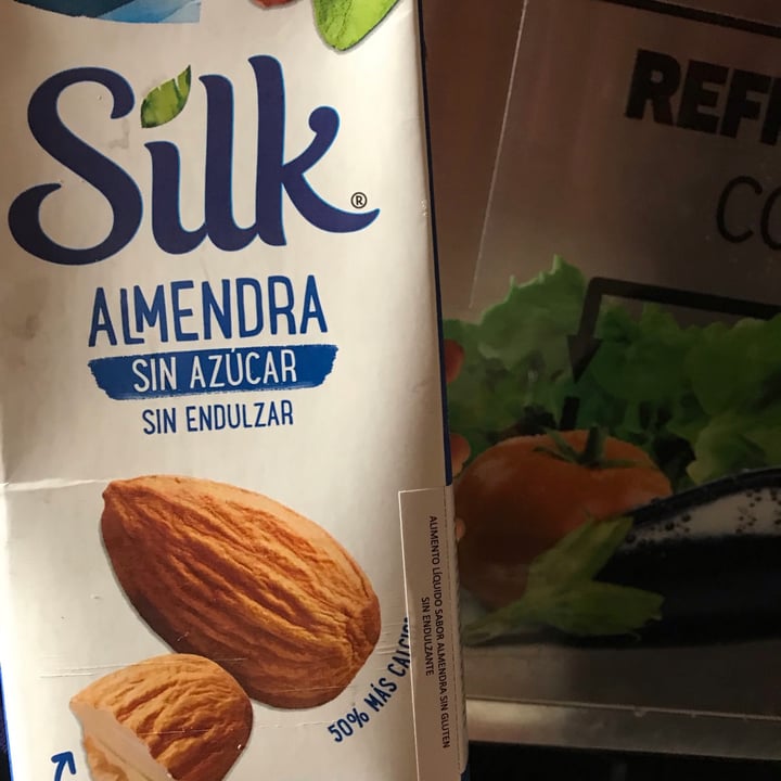photo of Silk Alimento líquido de almendra sin azúcar shared by @kamilamarjorie on  12 Jun 2021 - review