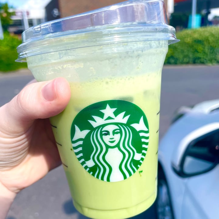 photo of Starbucks Coffee Iced matcha green tea latte with coconut milk shared by @racheyv on  29 Jul 2021 - review