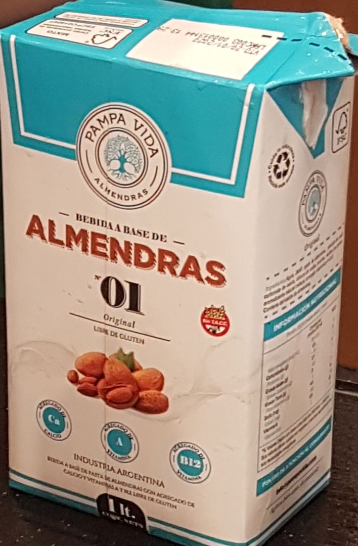 review photo of Pampa Vida Leche de Almendras Original shared by @femivegana on 02 Aug 2019 - review
