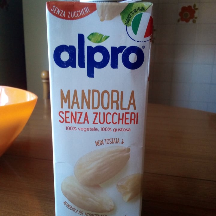 review photo of Alpro Almond Milk No Sugar | Sin Azúcar shared by @eftikia54 on 24 Jul 2022 - review
