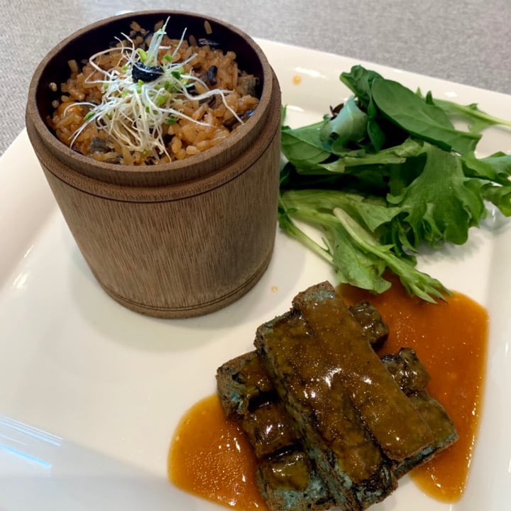 photo of Elemen @ HarbourFront Blue flower tofu with black truffle wild rice shared by @likiminaj on  31 Oct 2020 - review