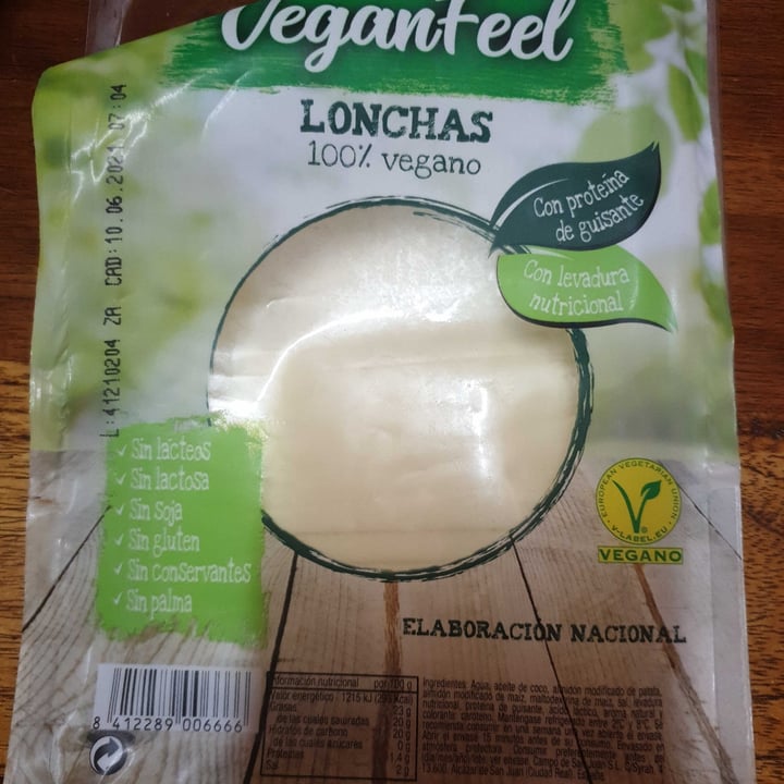 photo of Vegan Feel Lonchas 100% Veganas Queso shared by @estefaniacandel on  25 Apr 2021 - review