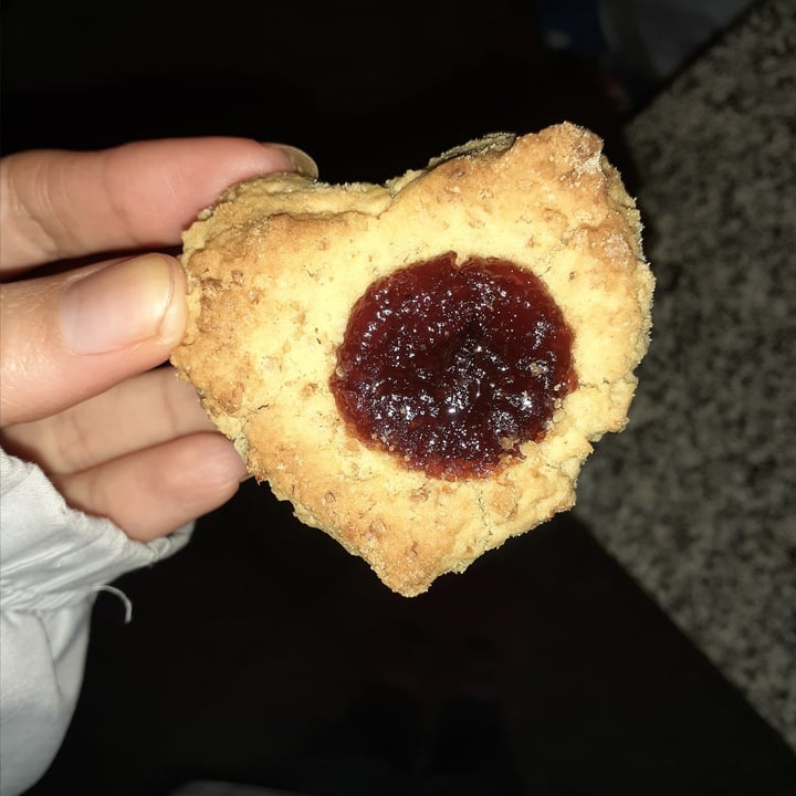review photo of Un Rincón Vegano Pepas de Corazon Galletitas Dulces con Sabor a Vainilla con Harina Integral, Azucar Organica y Mermelada de Membrillo shared by @kukylamarque on 07 Jul 2021 - review