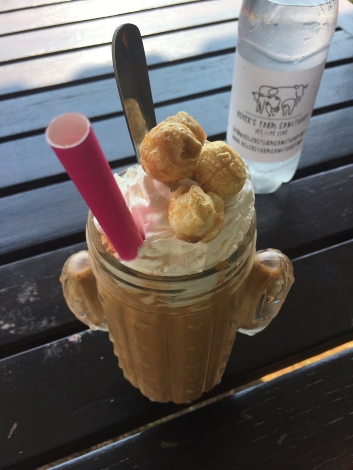 review photo of Asher's Corner Cafe @ Ashers Farm Sanctuary Salted Caramel “Milk”shake shared by @daniellahirsch on 21 Jan 2020 - review