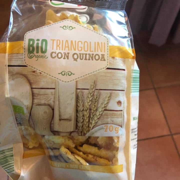 photo of Bio-organic Triangolini con quinoa shared by @andreasic on  21 Dec 2021 - review