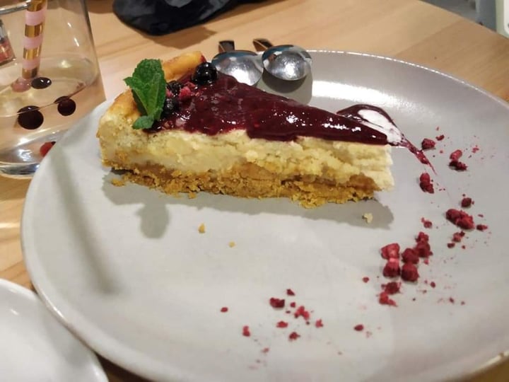 photo of Dragon Lab Cheescake shared by @mimivi on  13 Jan 2020 - review