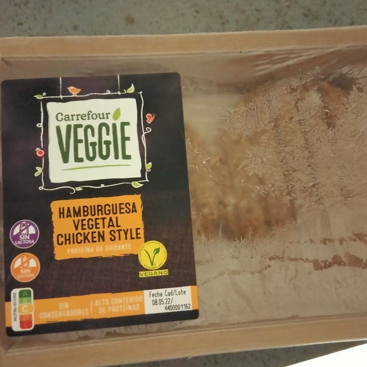 photo of Carrefour Hamburguesa Vegetal Chicken Style  shared by @windmaker on  10 May 2022 - review