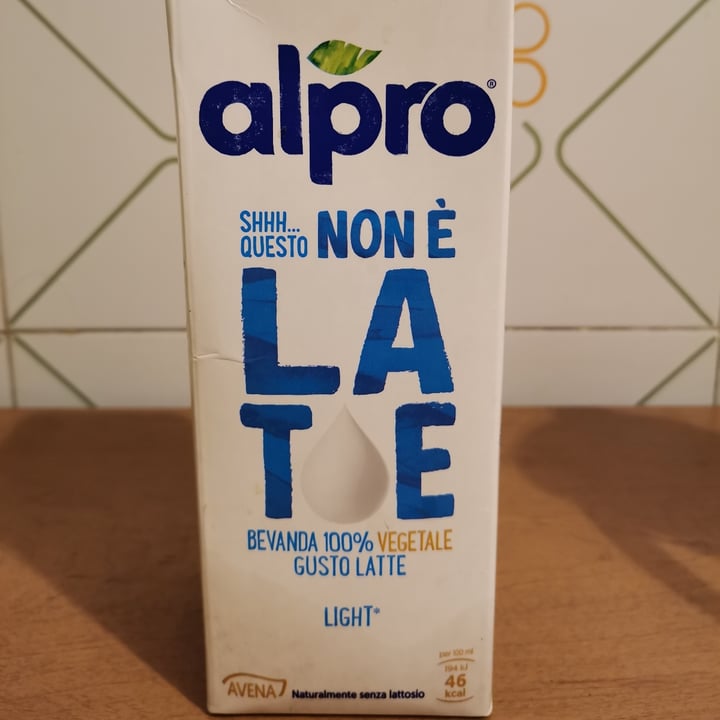 review photo of Alpro This is Not Milk Classic Questo Non è Late Classico shared by @giuliagraziano on 16 Jun 2022 - review