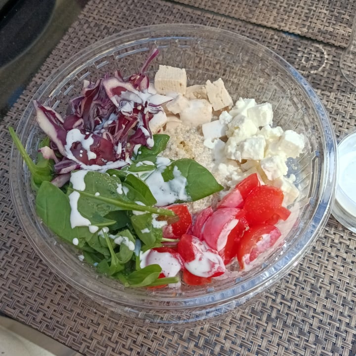 photo of Rosalia Salad Gourmet Asian Salad shared by @elenatrevi on  28 May 2022 - review