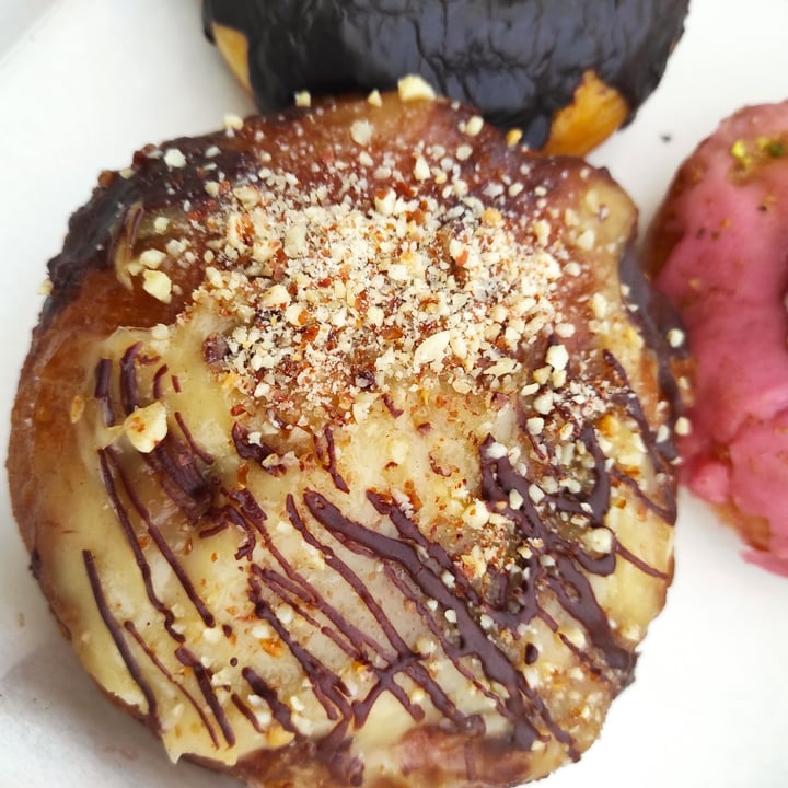 photo of Delish Vegan Doughnuts Banana Beast shared by @ngn28 on  16 Sep 2021 - review