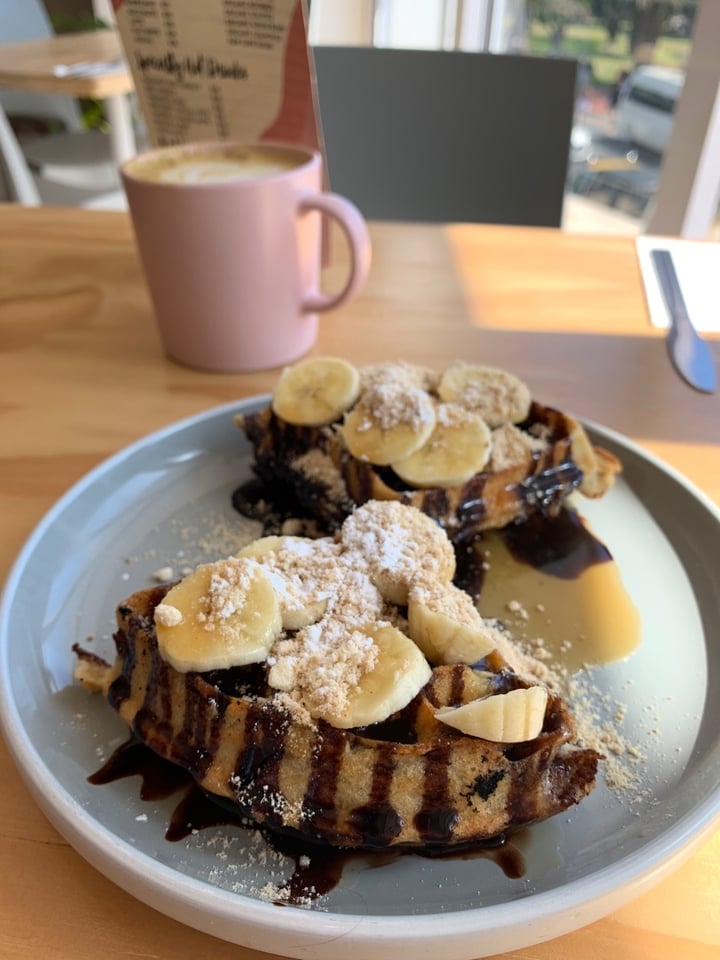 photo of Jessy's Waffles Camps Bay She's Bananas shared by @veganhoecheri on  15 Mar 2020 - review
