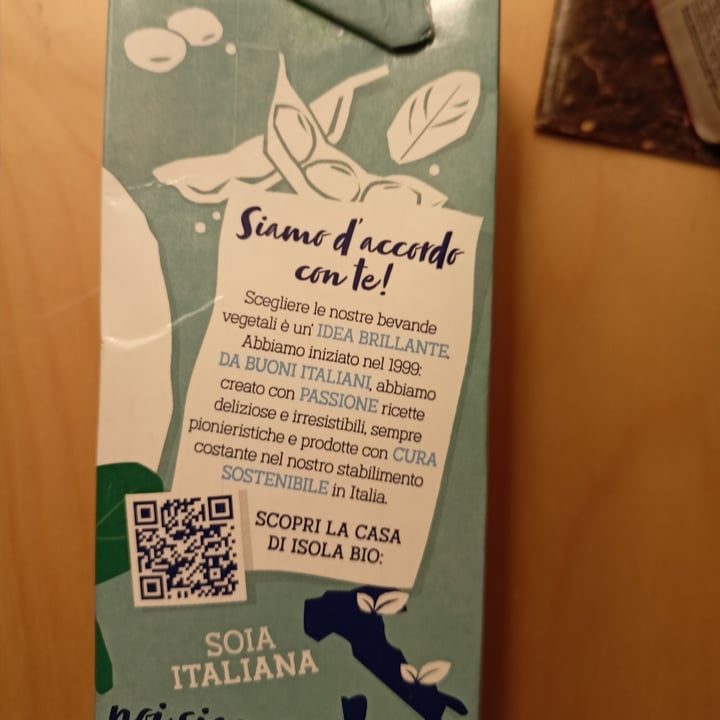 photo of Isolabio Bevanda vegetale di soia zero zuccheri shared by @beaman on  07 Feb 2022 - review