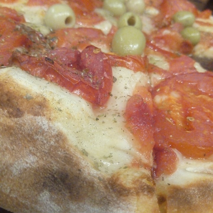 photo of Pasillo 74 PIZZERÍA Pizza Napolitana Vegana shared by @danigalarzavegan on  22 Dec 2021 - review