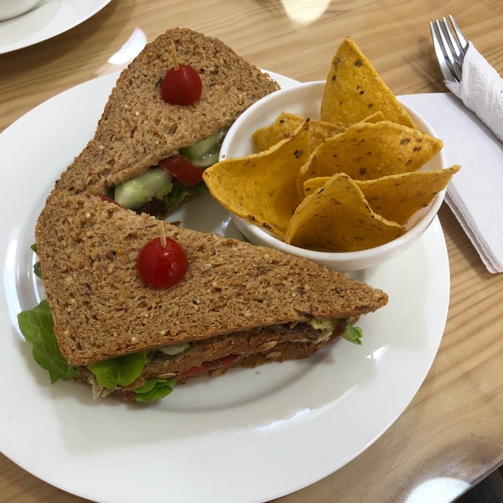 photo of El Tokte Sandwich de aguacate shared by @ivanjimenes on  21 Jun 2020 - review