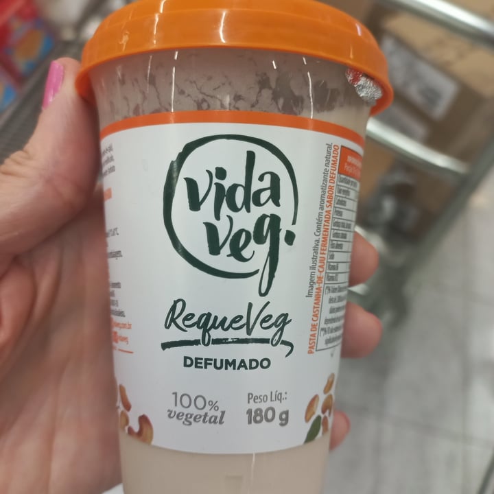 photo of Vida Veg Requeijão Defumado shared by @filomenabalsemao on  20 Nov 2022 - review