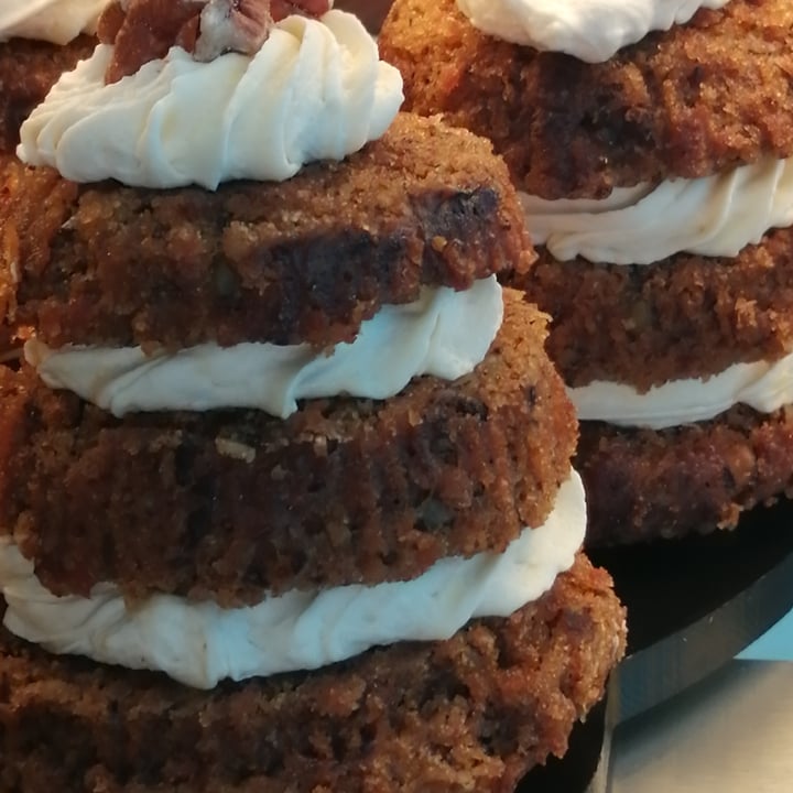 photo of Dolce Bakery Carrot Cake shared by @nickyv on  11 Jul 2020 - review