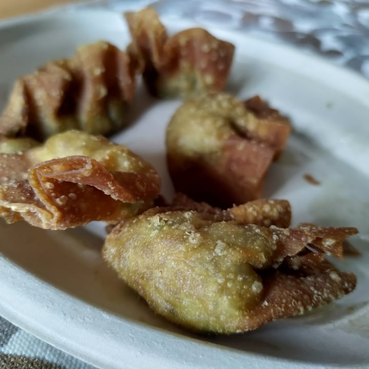 photo of Bodhi Deli 菩提斋 Fried dumplings shared by @mikebroadhead on  13 Feb 2022 - review