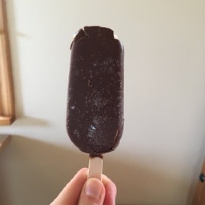 photo of Magnum Dairy Free Classic shared by @chazzybeanxo on  03 Aug 2020 - review