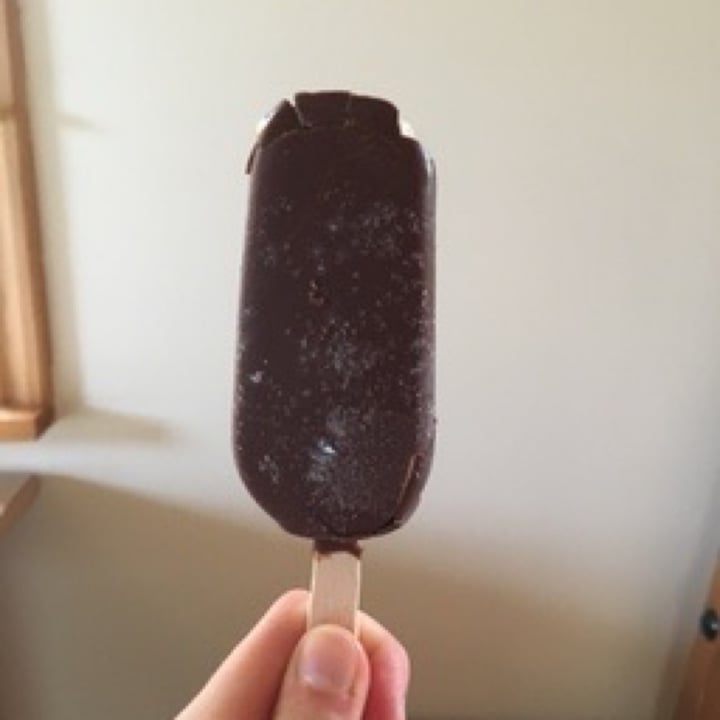 review photo of Magnum Dairy Free Classic shared by @chazzybeanxo on 03 Aug 2020 - review