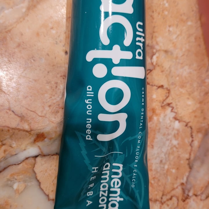 review photo of Ultra action Creme Dental com Flúor e Cálcio Menta Amazon Herbal shared by @carolinehate on 04 Dec 2022 - review