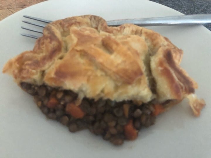 photo of Peregrine Farm Stall Vegan Lentil Cornish Pie shared by @ethanmyers on  19 Dec 2019 - review