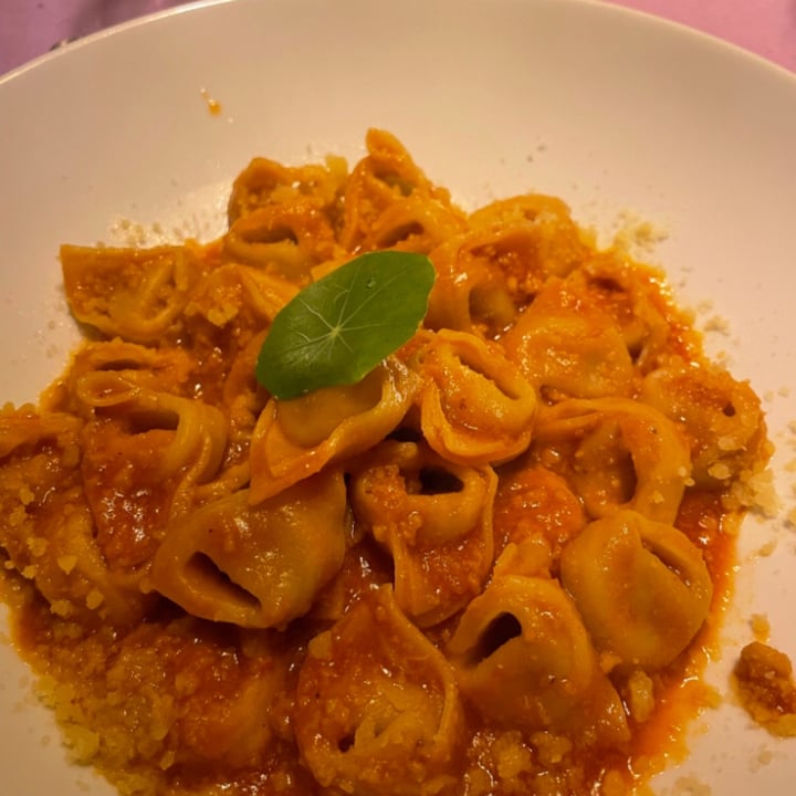 photo of Coroncina veggie country relais Tortellini al ragù shared by @suellen on  31 Mar 2022 - review
