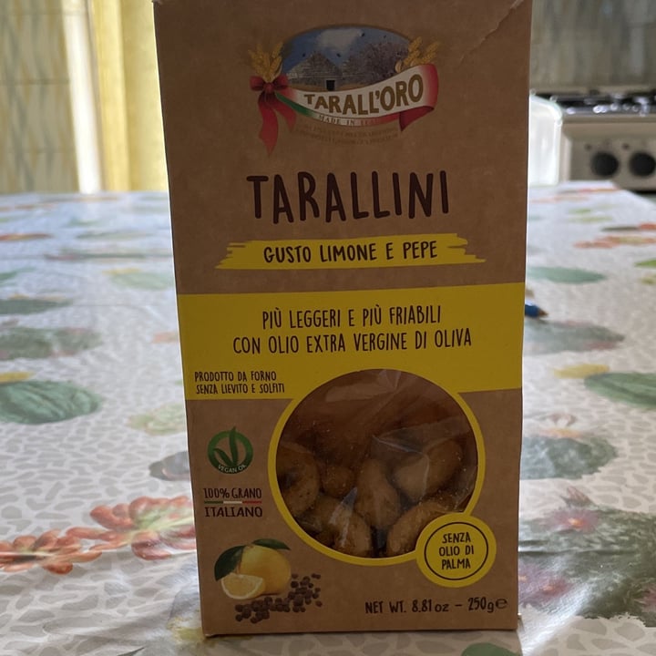 photo of Tarall'oro Taralli gusto limone e pepe shared by @francescamavilio on  20 Aug 2022 - review