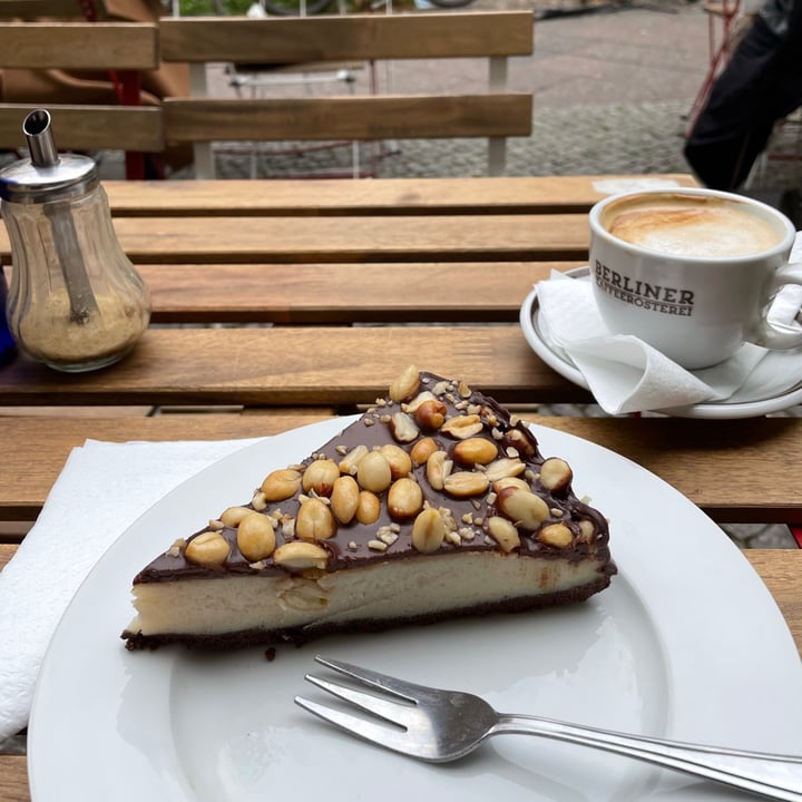 review photo of Bio Fein Bio Peanut Chocolate cheesecake shared by @rebeccard on 19 Sep 2021 - review