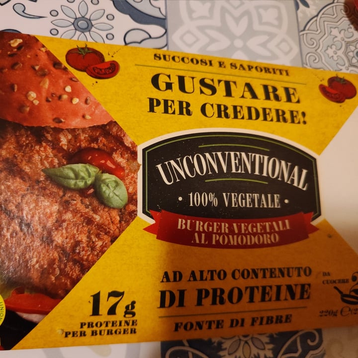 photo of Unconventional Burger Vegetale Al Pomodoro - Tomato Burger shared by @fusilla on  28 Nov 2022 - review