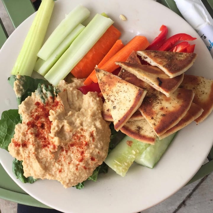review photo of Cultivate Community Table Hummus Platter shared by @jleeanne17 on 02 Oct 2019 - review