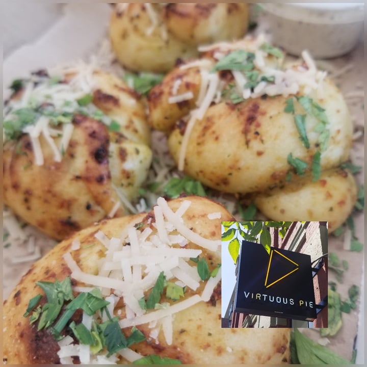 photo of Virtuous Pie Garlic Knots shared by @veganonvanisle on  11 May 2020 - review
