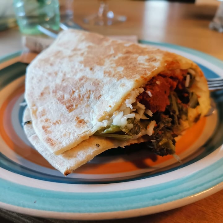 photo of Bar La Hormiga Piadina De Grelos Con Chorizo shared by @nesiloura on  29 Jan 2023 - review