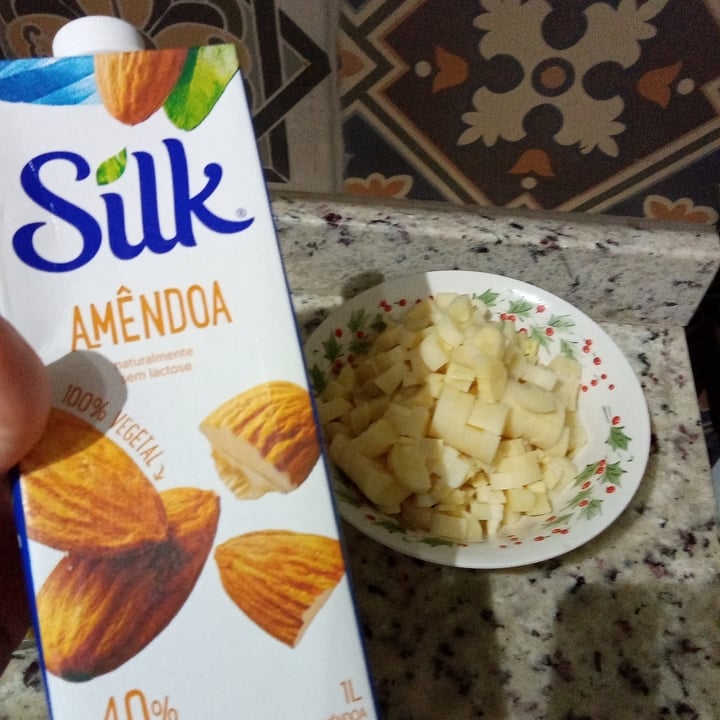 photo of Silk Almond Milk shared by @priscillabaptista on  17 Jul 2021 - review