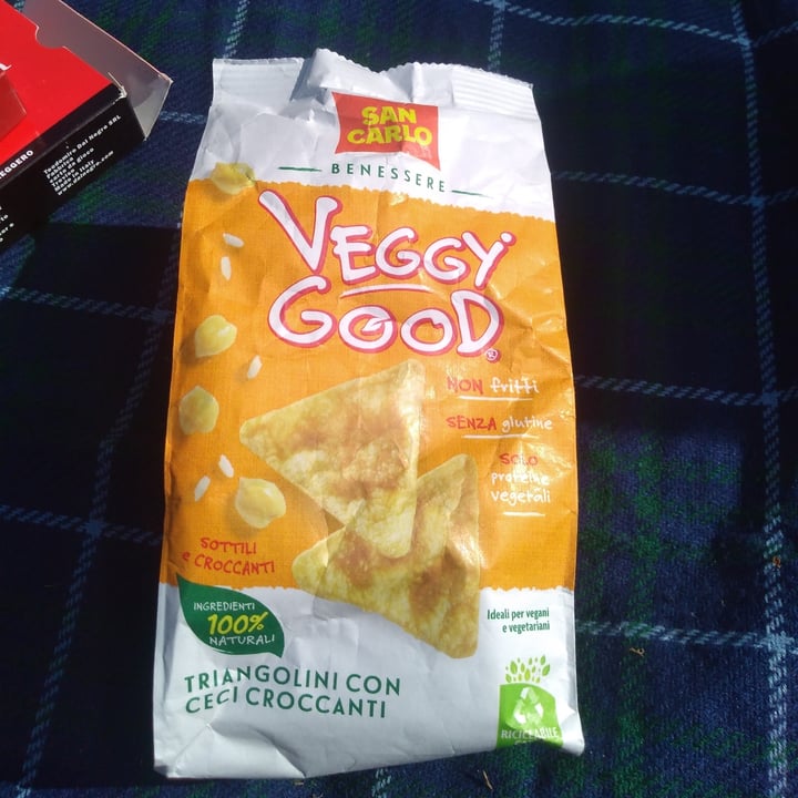 photo of Veggy Good  Veggy Good Triangolini Con Ceci Croccanti shared by @crilla on  02 May 2022 - review