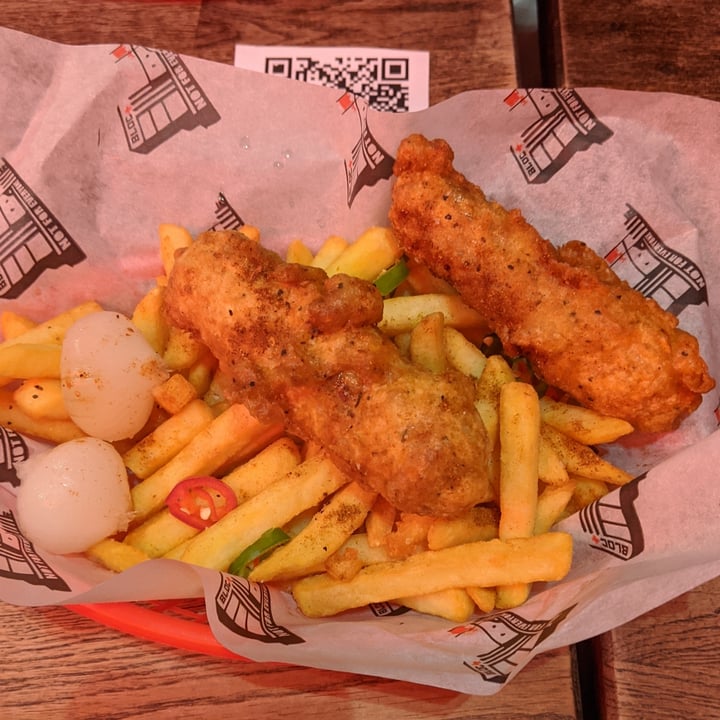 photo of Bar Bloc Salt And Chilli Battered Sausage Supper shared by @bethany777 on  18 Sep 2020 - review