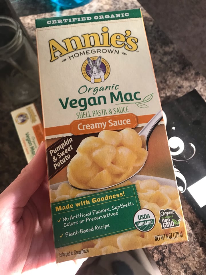 photo of Annie’s Organic Vegan Mac – Shells With Creamy Sauce shared by @taylortots on  26 Jan 2019 - review