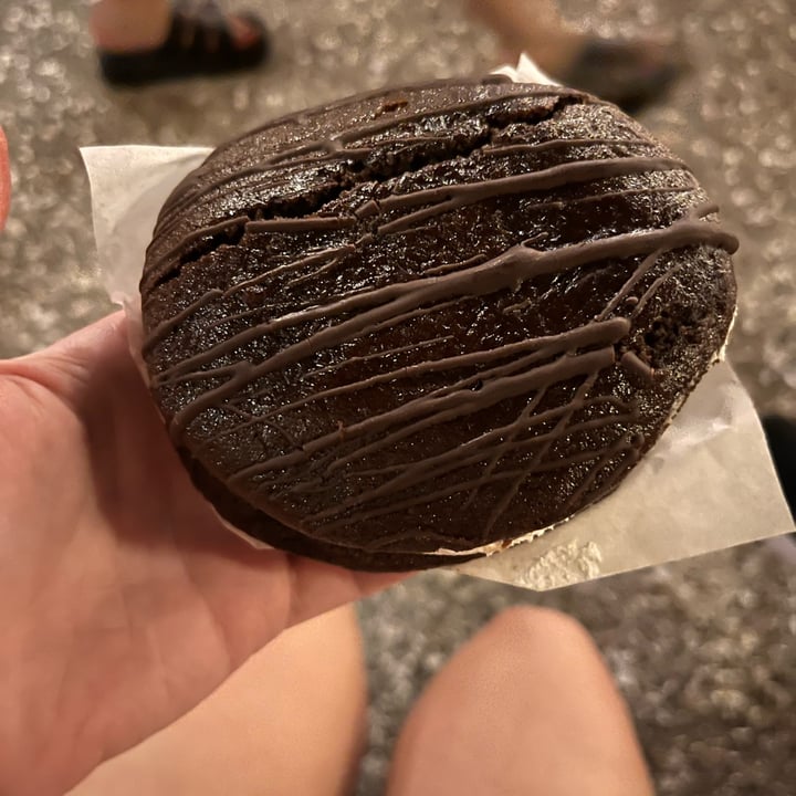 photo of Erin McKenna's whoopie pie shared by @canica on  08 Aug 2022 - review