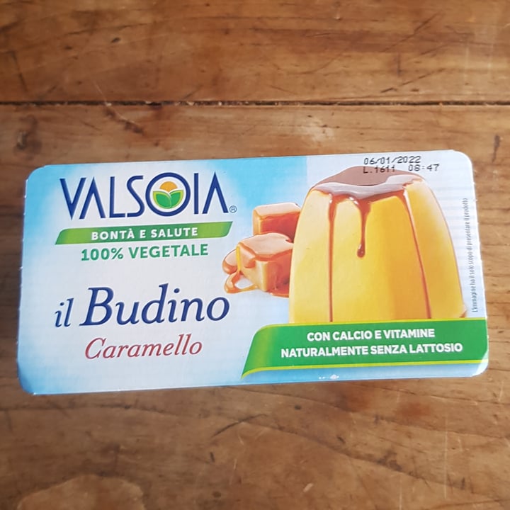 photo of Valsoia Budino al caramello shared by @yesveganforever on  10 Dec 2021 - review