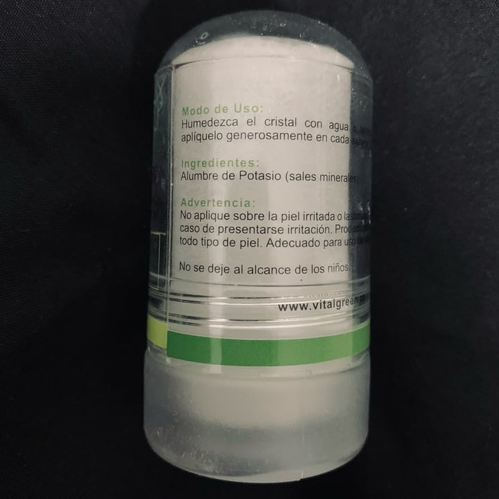 photo of Vitalgreen Desodorante De Cristal Hipoalergénico shared by @anneveaev on  10 Nov 2021 - review