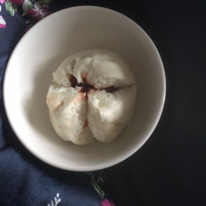 photo of King's Vegetarian Food HK Bbq Buns shared by @abarrow33 on  29 Nov 2022 - review