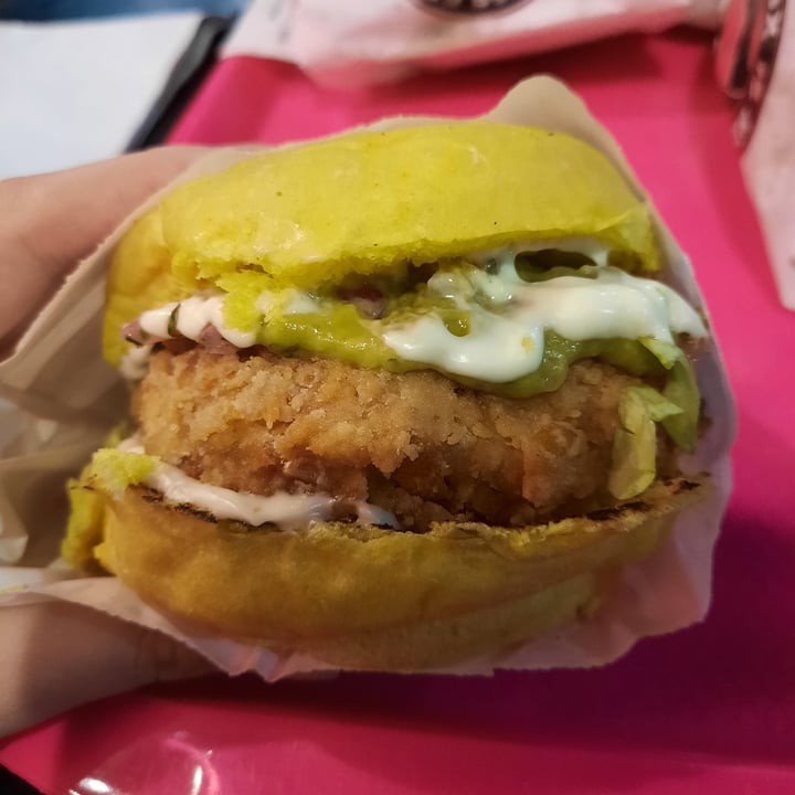 photo of VEGAN FOX Avocado shared by @vegaly on  28 Feb 2022 - review