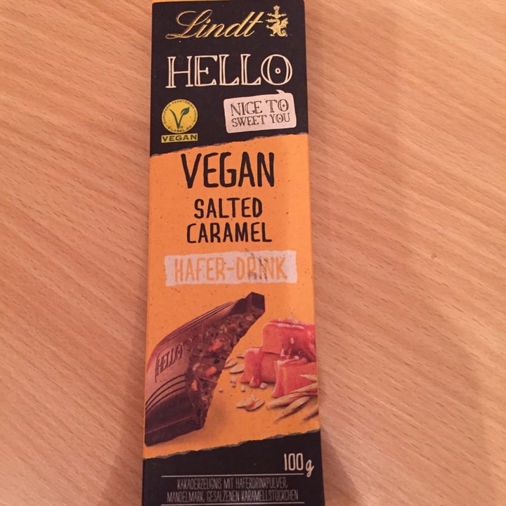 review photo of Lindt Hello Vegan Salted Caramel shared by @duygu on 06 Jan 2021 - review