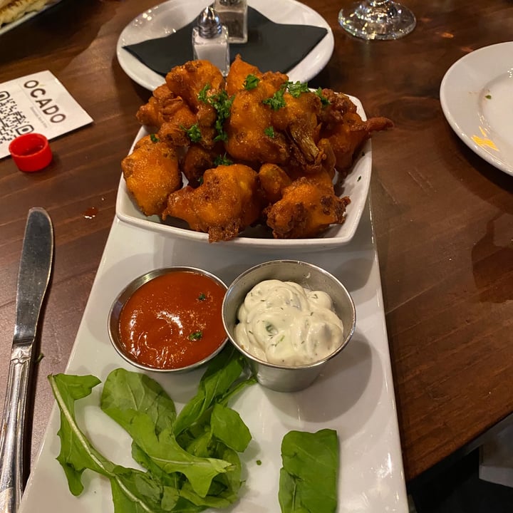 photo of O’cado Restaurant Crispy buffalo cauliflower shared by @stephaniegerard on  18 Nov 2021 - review