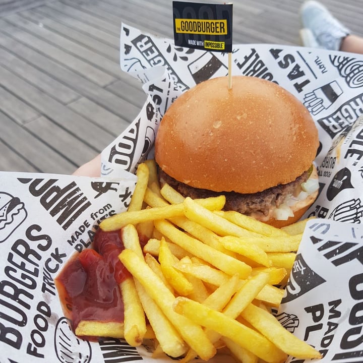 photo of The Goodburger Food Truck Impossible burger shared by @dourayra on  05 Mar 2020 - review